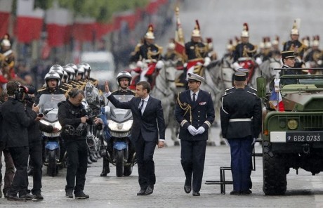 خودرو رئیس‌جمهور فرانسه بعد از مراسم تحلیف +عکس