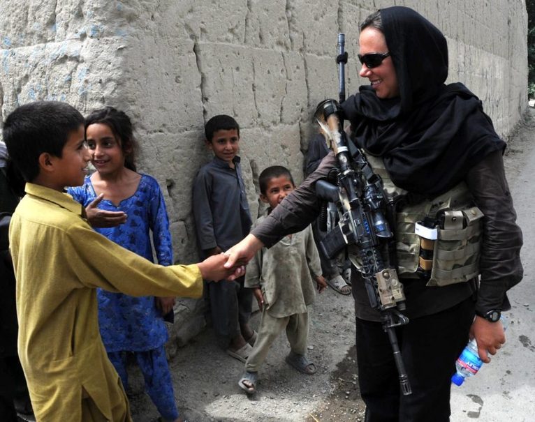 زنان ارتش آمریکا در حال شکار داعش! +عکس