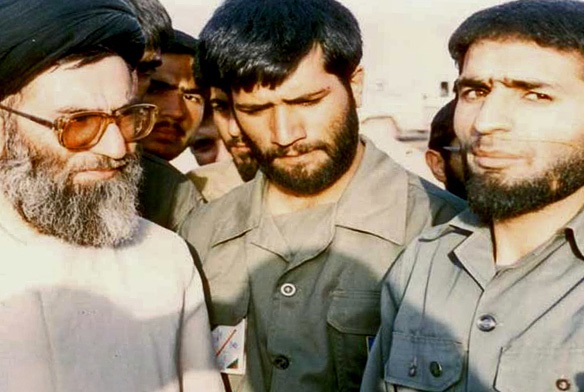 شهید طهرانی مقدم و رهبر انقلاب در جبهه جنگ+عکس