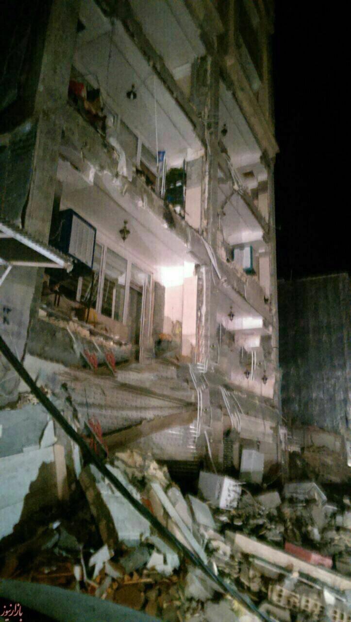 عکس: ساختمانی در اسلام آباد غرب پس از زلزله