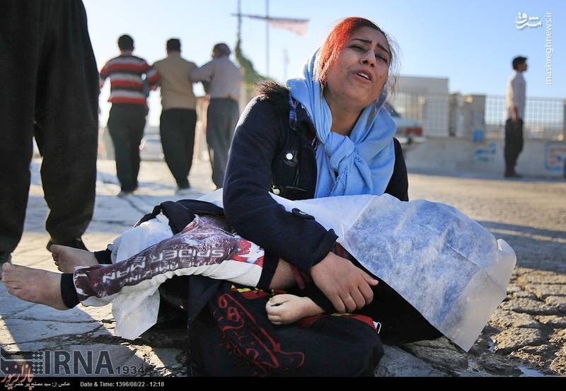 عکس: دردناک ترین صحنه از زلزله کرمانشاه