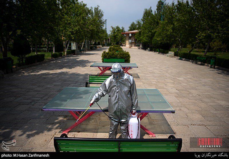 ضدعفونی کردن تهران توسط هلال احمر +تصاویر