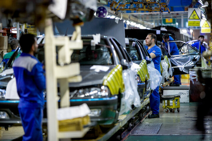 رشد ۵۲ درصدی تولید خودرو از بهمن ۱۴۰۰ تا ۱۴۰۲/ خودروسازان هنوز زیر ظرفیت خود تولید می‌‎کنند