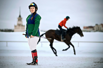 آناستاسیا زادیران، اسب سوار