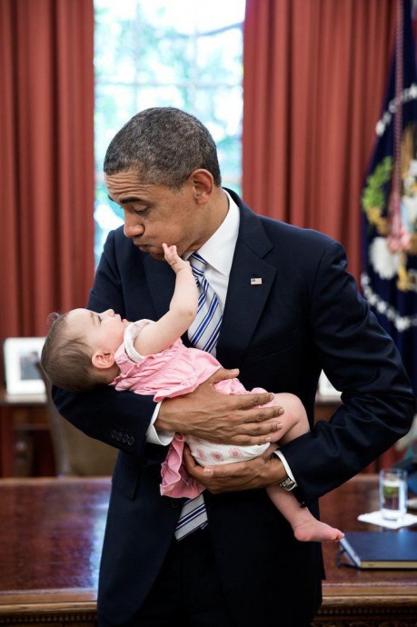 زیباترین عکس های عکاس کاخ سفید از زندگی اوباما