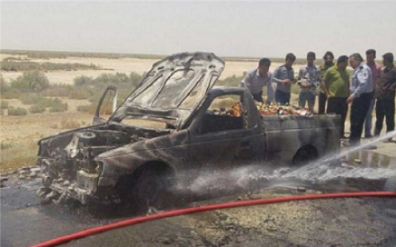 شدت گرمای اهواز این خودرو را به آتش کشید +عکس