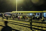 قطار دوباره جان گرفت!/ 2 کشته در برخورد قطار با وانت در ساری