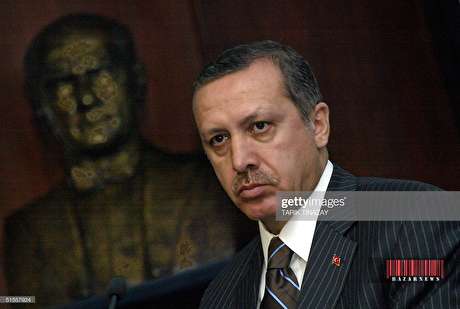 عکس کمتر دید شده از جوانی اردوغان