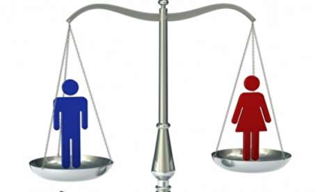کاهش ساعت کاری تا بیمه زنان خانه‌دار و برابری دیه زنان با مردان