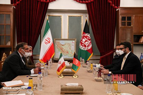 دیدار مشاور امنیت ملی افغانستان با دبیر شورای امنیت ملی ایران
