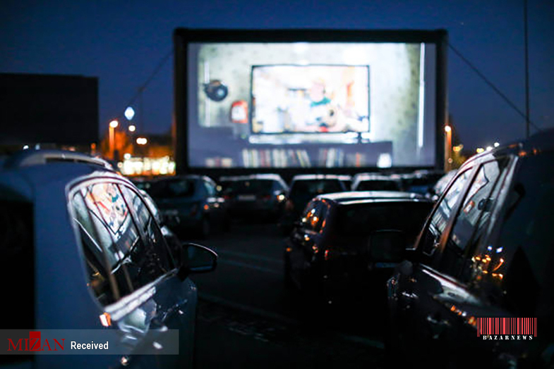 سینمای ماشین رو در بحبوحه شیوع کرونا +عکس