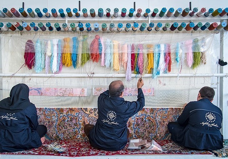 فرش قاچاق، عامل بیکاری فرش‌بافان ایرانی/ فرش هندی به نام فرش دستبافت ایرانی به فروش می‌رسد