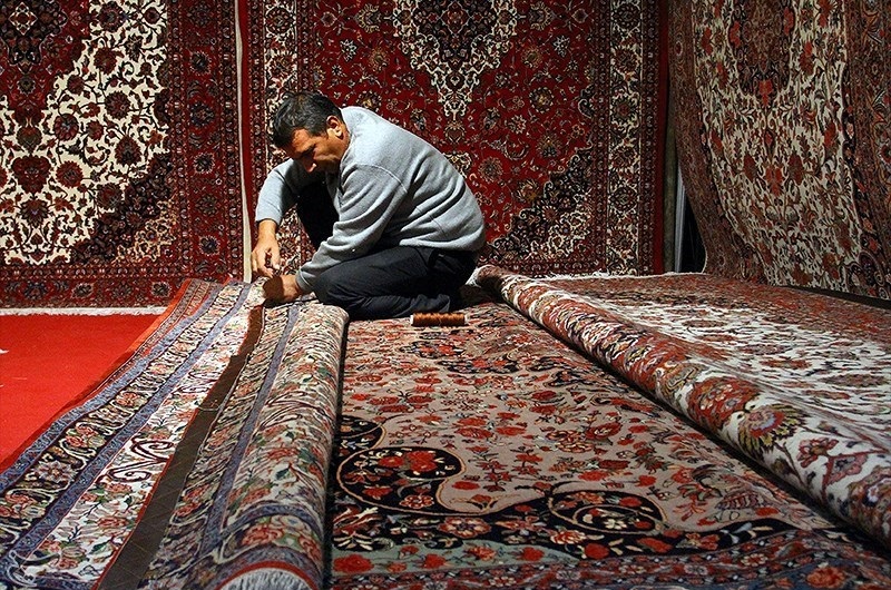 سقوط بی صدای صادرات فرش ایرانی طی ۱۶ سال / درآمد ۲ میلیارد دلاری تبدیل به ۷۰ میلیون دلار شده است